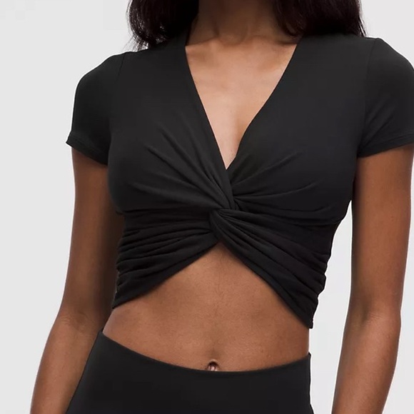 lululemon athletica Black Twist Front cropped tshirt - Picture 1 of 6